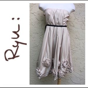 Ryu New Strapless Prom Beige Dress